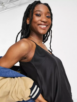 Rochie scurta in V satin style Asos