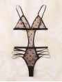 Body sexy decupat cu inimioare si benzi