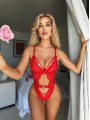 Body sexy dantela cu decupaj adanc si accesoriu inima