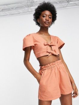 Pantaloni/blugi subtiri scurti gen paperbag cu talie inalta Asos