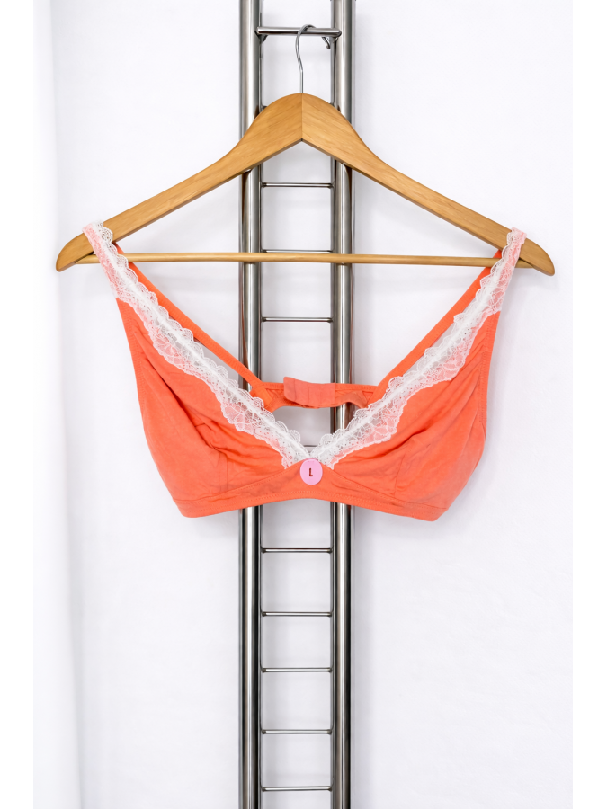 Sutien neburetat cu aplicatie din dantela Kiabi - corai