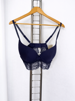 Sutien buretat cu terminatie din dantela si balene Kiabi