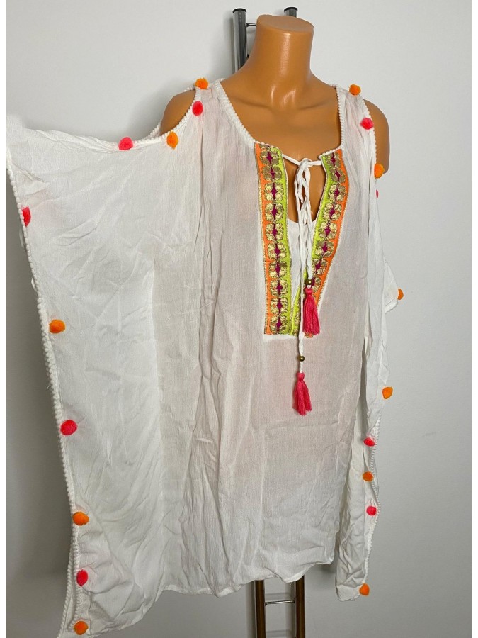 Rochie plaja kaftan cu umeri decupati si pom pom Anmol