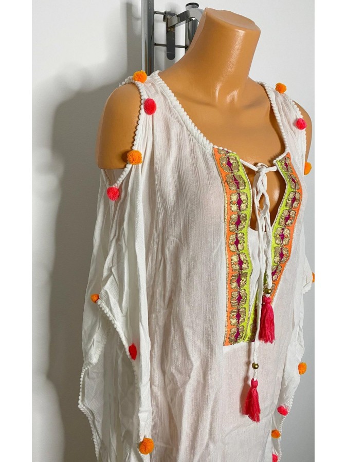 Rochie plaja kaftan cu umeri decupati si pom pom Anmol