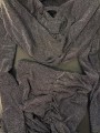 Compleu/set glitter: fusta + bluza cu umeri proeminenti si decolteu drapat