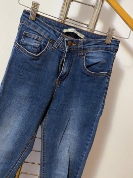 Blugi skinny crop cu talie inalta Blugi skinny crop cu talie inalta