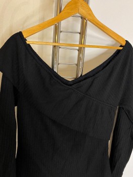 Bluza pe umeri cu volanas Shein Curve