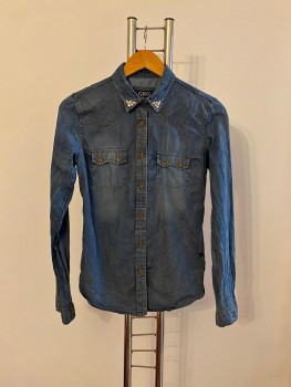 Camasa blugi cu tinte aplicate pe guler