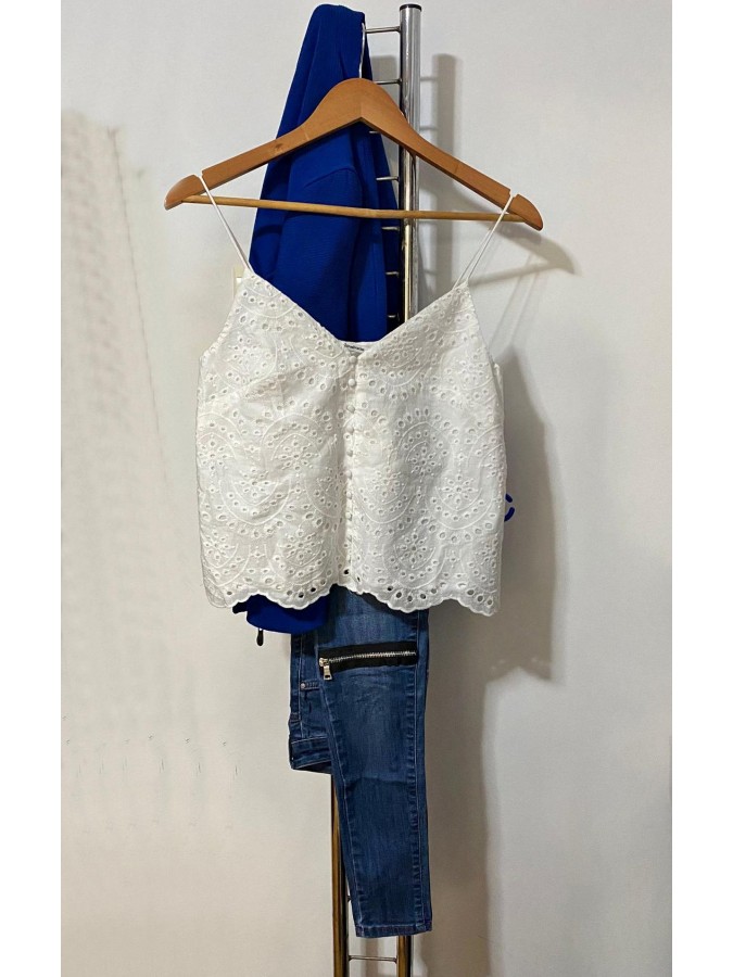Top bumbac perforat cu bretele Stradivarius