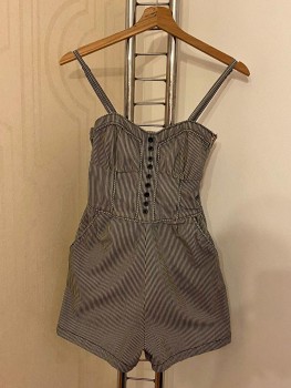 Salopeta jeans in dungi cu pantaloni scurti Pull&Bear