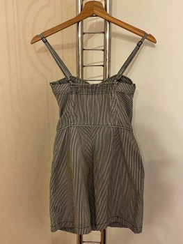 Salopeta jeans in dungi cu pantaloni scurti Pull&Bear