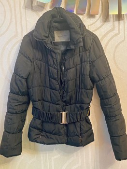 Geaca fas cu centura in talie Zara