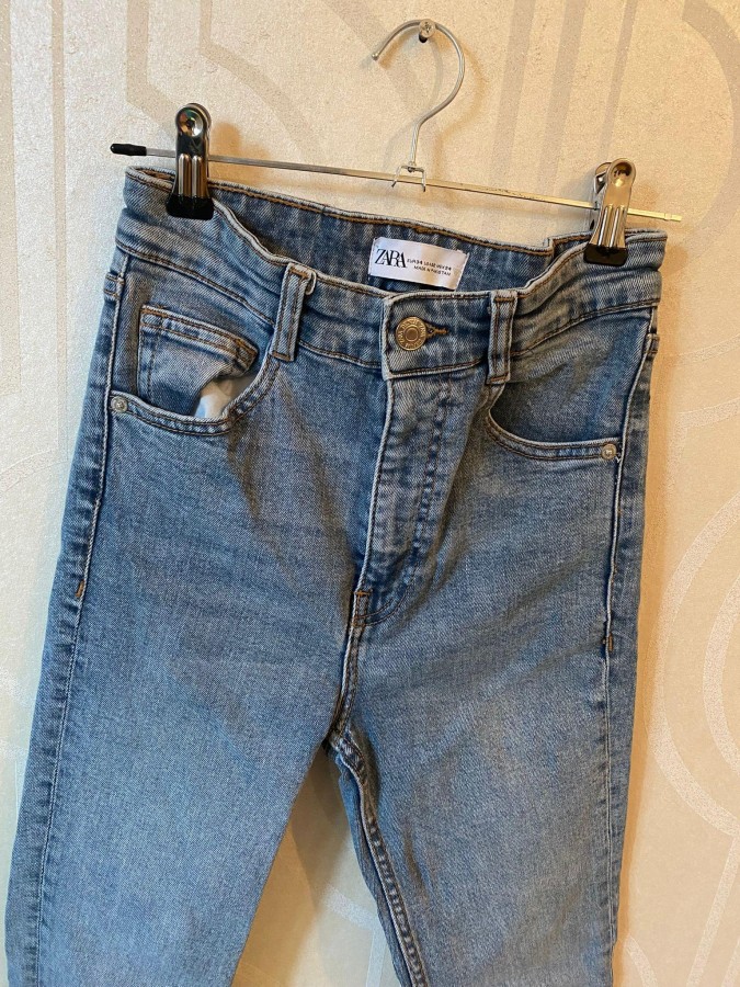 Blugi skinny albastru deschis cu talie inalta Zara