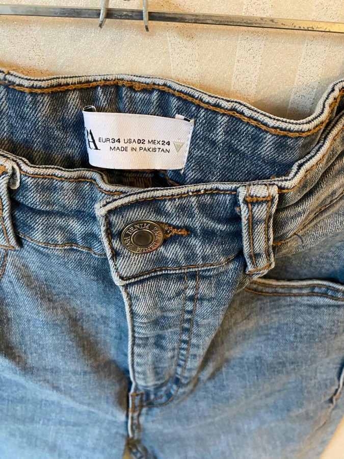 Blugi skinny albastru deschis cu talie inalta Zara