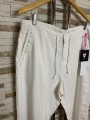 Pantaloni amestec in cu broderie buzunare V by Very