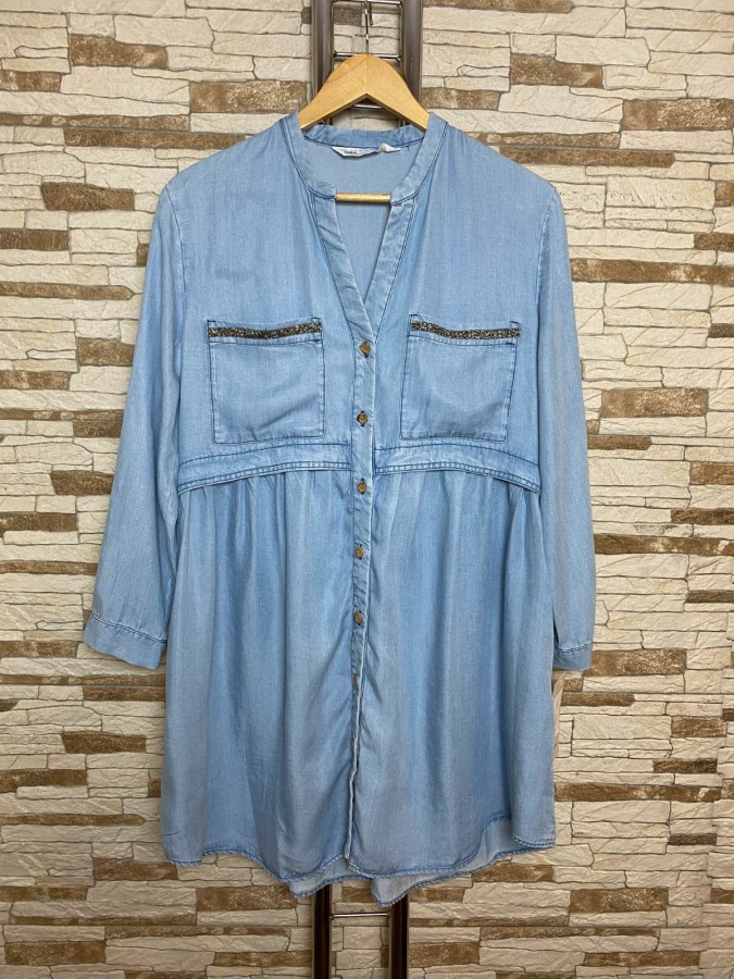 Rochie lejera blugi cu detalii pietricele Zara