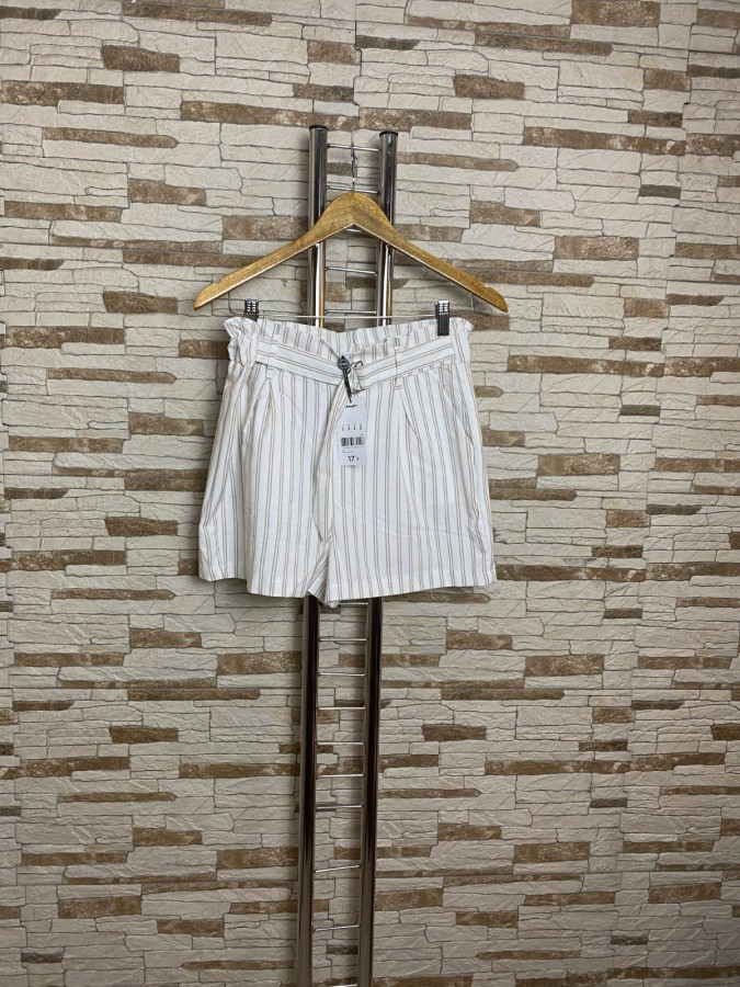 Pantaloni scurti gen paperbag in dungi Jennyfer