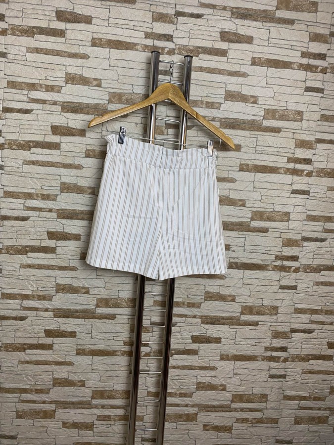 Pantaloni scurti gen paperbag in dungi Jennyfer