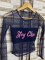 Bluza crop tulle cu mesaj "Stay Chic"